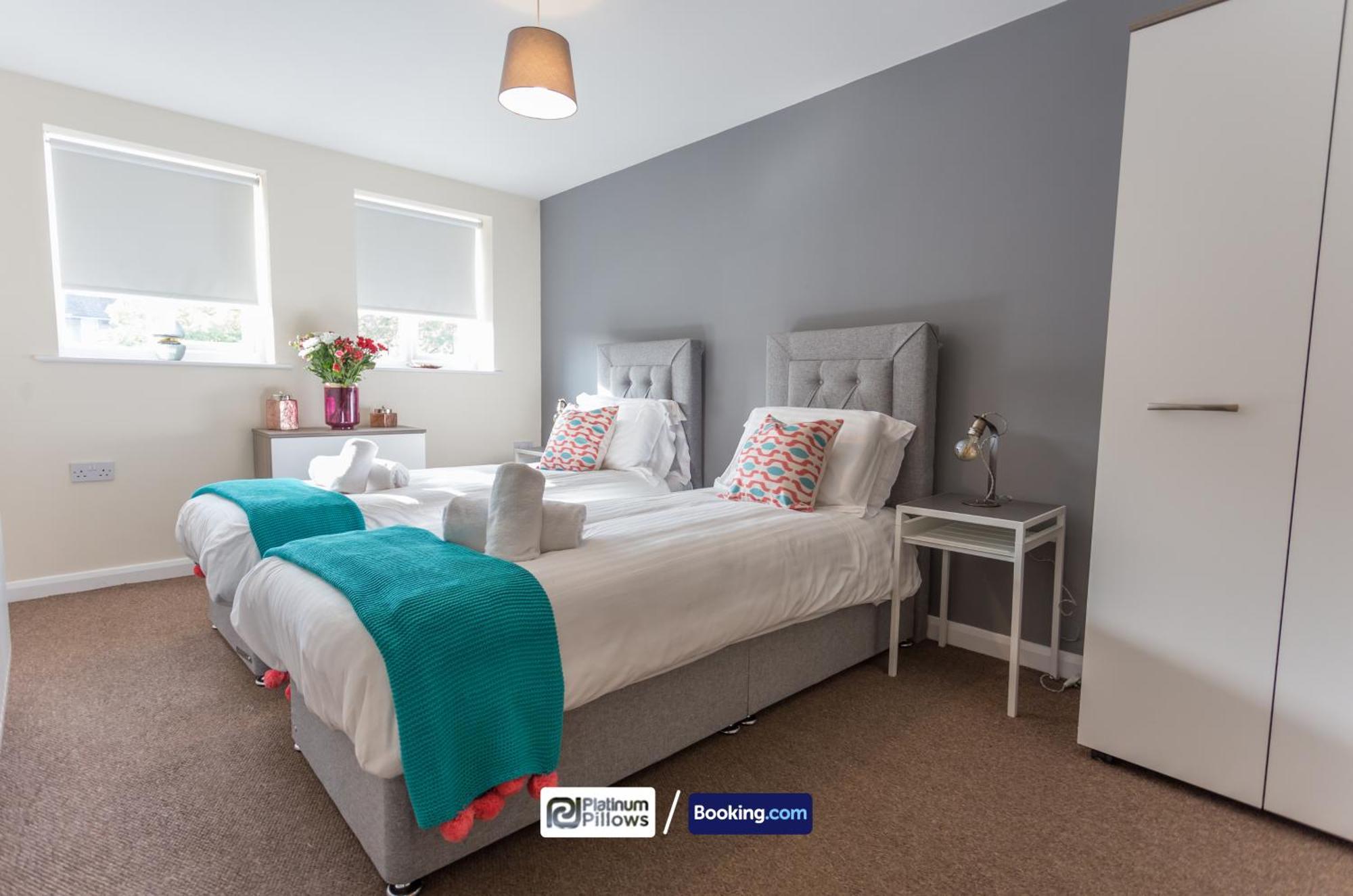 Modern Oxford 2 Bedroom Apartments, Families & Contractor Accommodation, Near John Radcliffe Hospital Экстерьер фото
